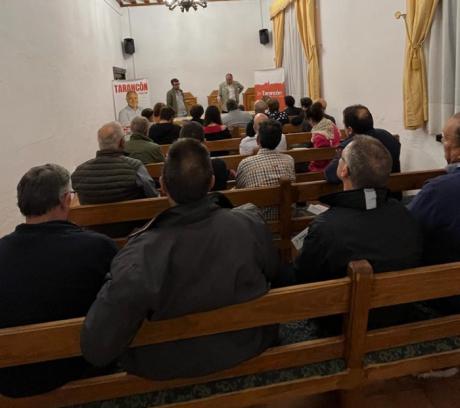 Más de una decena de colectivos culturales participan en una reunión con López Carrizo para conocer las propuestas en esta materia