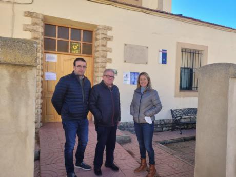Junta y Diputación destinan 5.000 euros a la mejora del consultorio de Moya