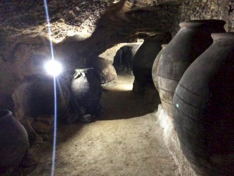 Una decena de cuevas abre sus puertas al público este sábado en Cuevas de Velasco