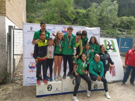 Los más pequeños del piragüismo disfrutaron de una jornada marcada por la deportividad