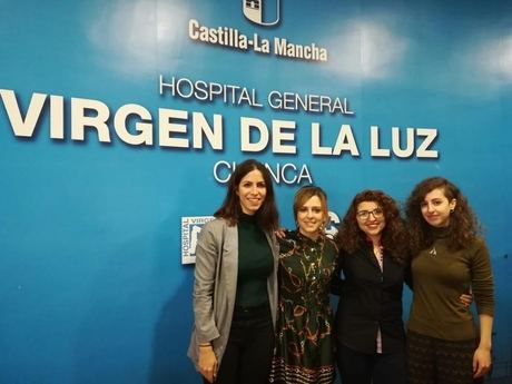 Las residentes de matronas de la Gerencia de Cuenca presentan sus revisiones de evidencias científicas en una Sesión General