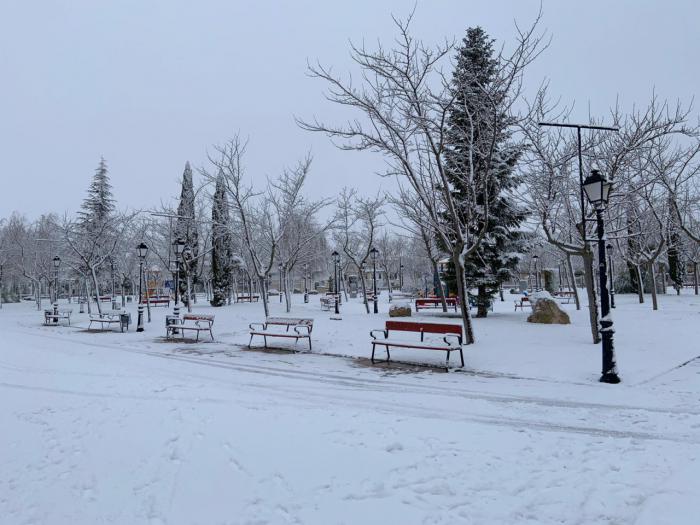 El Ayuntamiento de Tarancón y FCC trabajan en la limpieza de calles y accesos principales por la nieve