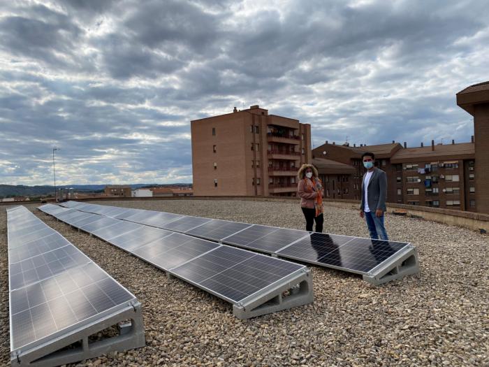 La Junta favorece la instalación de placas fotovoltaicas en los edificios públicos de la administración