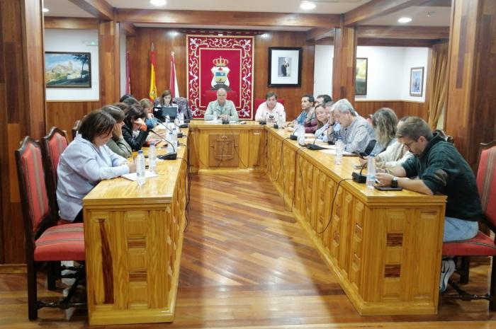 El pleno del Ayuntamiento de Tarancón aprueba inversiones por importe de 6,5 millones de euros y una rebaja del impuesto de vehículos de tracción mecánica