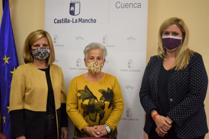 La Junta agradece a las mujeres del municipio de Sotos su implicación y entrega en la elaboración de material sanitario