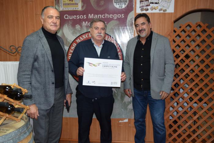 Entregado el Premio Gran Selección en la categoría de plata a la empresa Quesos Morales de Tarancón por su queso ´Monte Morales´
