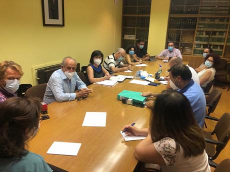 La Junta firma con los grupos de acción local la ampliación de los plazos del convenio para facilitar la concesión de ayudas