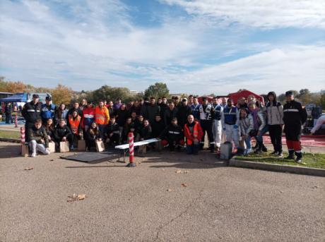 Más de 40 Estudiantes de FP en Emergencias y Protección Civil del IES ‘Fernando Zóbel’ participan en un simulacro frente al riesgo radiológico