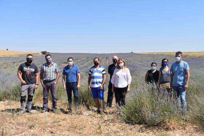 Destacan la figura del twitero ´Tractorista de Castilla´, el cual “ponen en valor la vida en nuestros municipios”