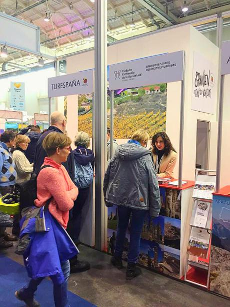 Cuenca y las Ciudades Patrimonio de la Humanidad se promocionan en el mercado alemán, en la feria de turismo de Hamburgo