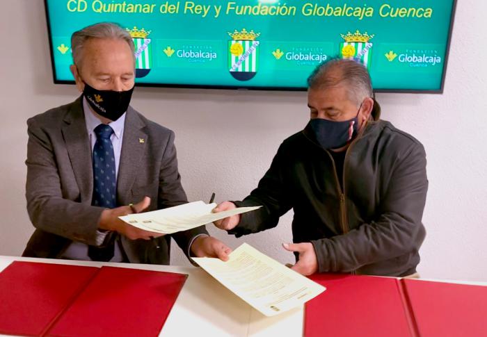 La Fundación Globalcaja Cuenca y el CD Quintanar del Rey se unen para incentivar la actividad de su cantera