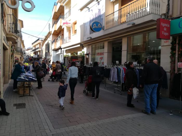 Gran afluencia de visitantes durante la celebración del XXII Mercadillo del Comercio de San Clemente