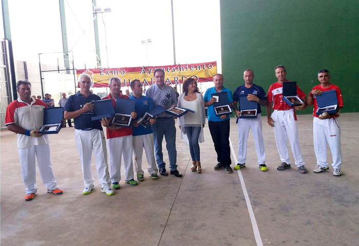 Villalpardo estrena su nuevo frontón reformado