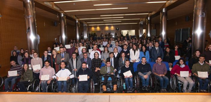 Fundación ONCE otorga en Castilla-La Mancha 5 becas a estudiantes con discapacidad