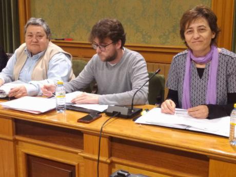 Izquierda Unida pide una nueva ley electoral regional que “corrija el déficit democrático en las Cortes”