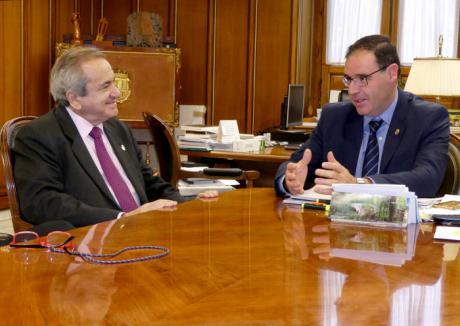 Prieto aplaude que el Rector de la UIMP tenga a Cuenca muy presente en el impulso de la institución académica