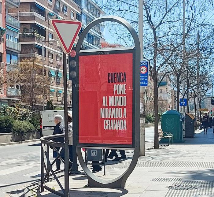 El alcalde de Granada se sirve de la expresión 'Mirando pa' Cuenca' para su campaña electoral