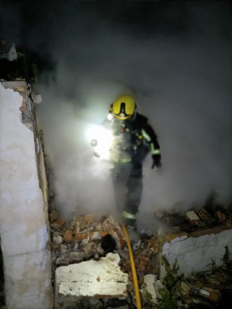 Un afectado por un incendio en una vivienda en Quintanar del Rey
