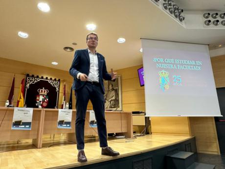 Más de un centenar de estudiantes participan en el ‘Marketing Day’ de la Facultad de Ciencias Sociales