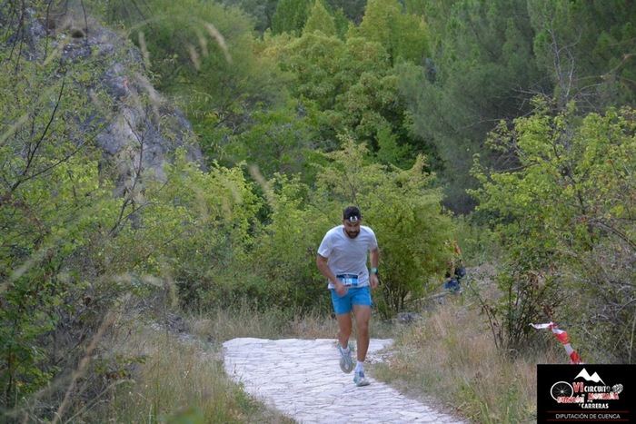 Israel Fernández y Miriam Obispo se imponen en el Trail nocturno de San Julián