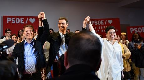 García-Page reivindica la igualdad como la “verdadera motivación” del PSOE frente a los que comparan feminismo con fascismo