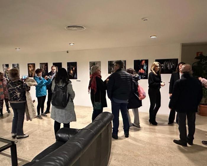 El Auditorio acoge desde hoy la exposición de fotografía con temática de Semana Santa ‘Imágenes de luz’