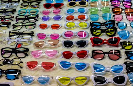 Retirados más de 700 artículos falsos de una marca de gafas que se vendían en ópticas