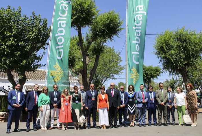 Globalcaja arropa al sector agroalimentario en FERCAM