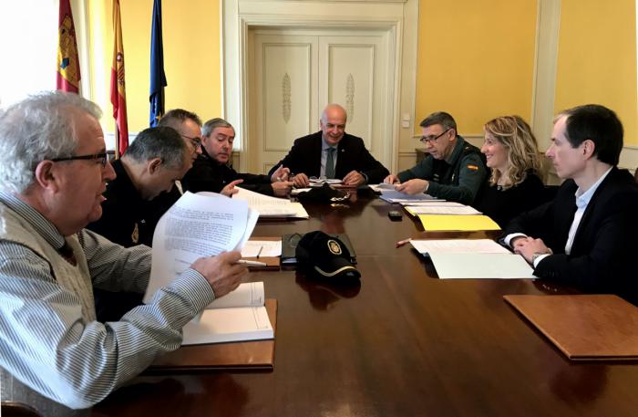El subdelegado del Gobierno en Cuenca preside la reunión del Grupo de Trabajo Provincial para la colaboración entre la Inspección de Trabajo y las Fuerzas y Cuerpos de Seguridad del Estado