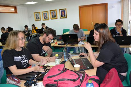 Telefónica y la UCLM retan a 32 hackers a desarrollar soluciones tecnológicas para construir un mundo mejor