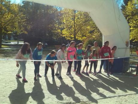 Cerca de doscientos escolares participaron en el duatlón del colegio ‘Fray Luis de León’