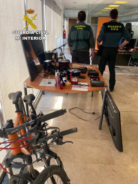 La Guardia Civil detiene a 4 personas por varios delitos de robo y receptación en la comarca del Campo de Montiel