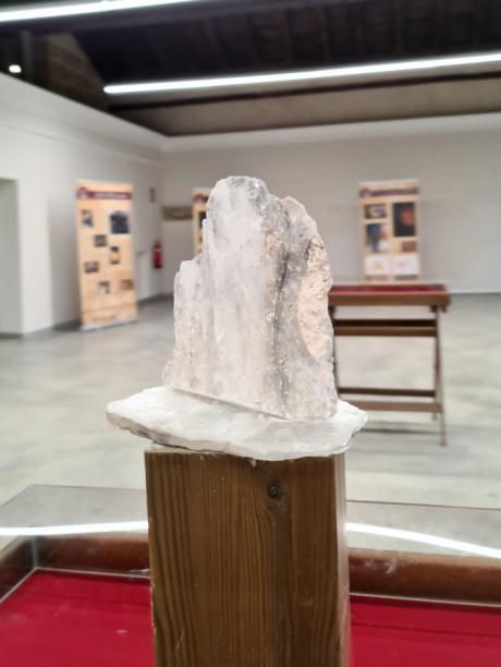 La exposición ‘El Cristal de Hispania’ incrementa el interés del público por el patrimonio romano del lapis specularis en Huete