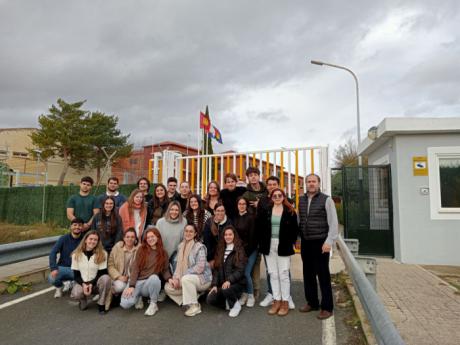 Estudiantes de Derecho visitan la prisión de Cuenca