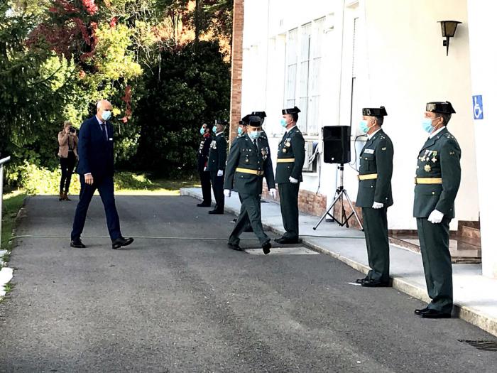 El subdelegado del Gobierno en Cuenca visita la Comandancia para felicitar a la Guardia Civil por la festividad de su Patrona la Virgen del Pilar