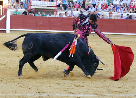 Cayetano Rivera sustituye a Roca Rey en la Feria Taurina