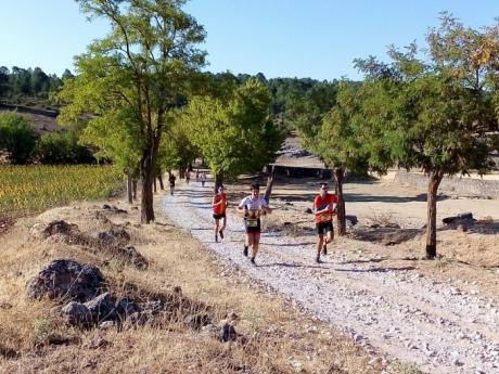 Antonio Cerezo y Cristina Belmar vencen en una carrera marcada por el fuerte arropo del pueblo de Solera