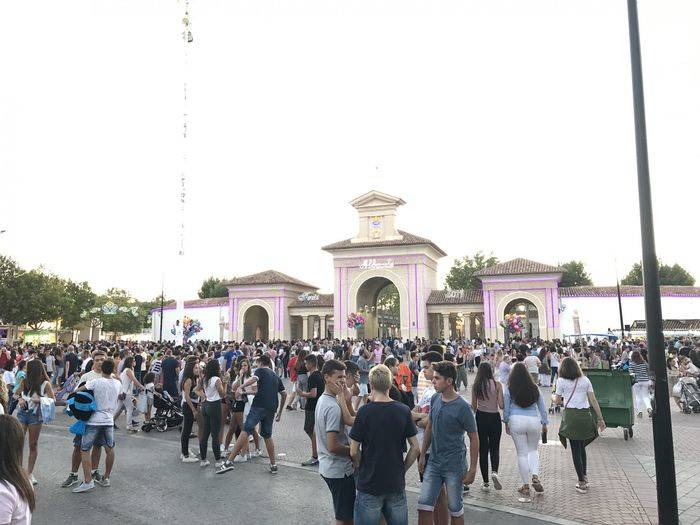 Detenido un hombre por realizar tocamientos a una joven en la Feria de Albacete