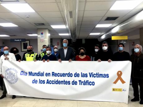 Rodríguez visita la Jefatura Provincial con motivo del Día Mundial en recuerdo de las Víctimas de Accidentes de Tráfico