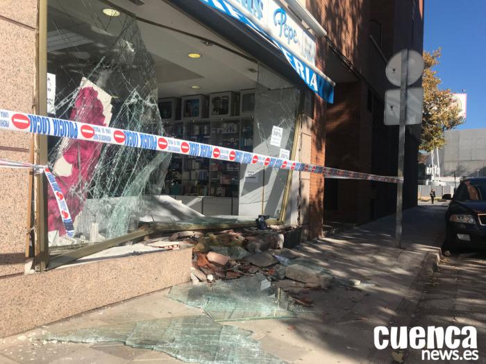 Roban en una perfumería de la capital por el método del alunizaje