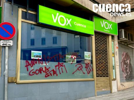 El PSOE condena los actos vandálicos sufridos en la sede de VOX