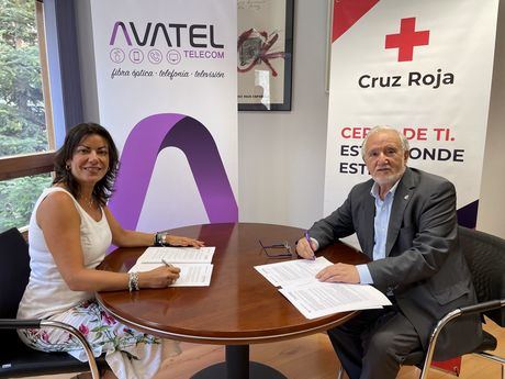 Cruz Roja tendrá la primera ambulancia de soporte vital avanzado de Castilla-La Mancha gracias a Avatel