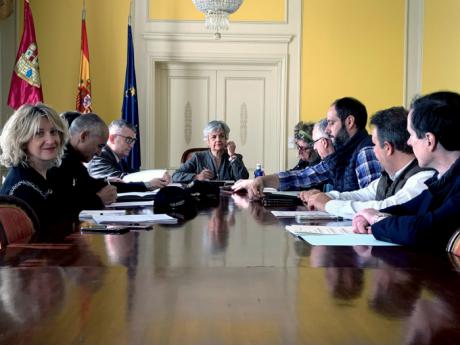 La subdelegada del Gobierno en Cuenca preside la reunión del Grupo Provincial de Trabajo entre la Inspección de Trabajo y las Fuerzas y Cuerpos de Seguridad del Estado