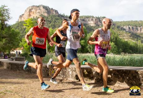 El junior Bilal Touirtou y la veterana María Ángeles Magán talavera se imponen en la bellísima Carrera Popular de Uña