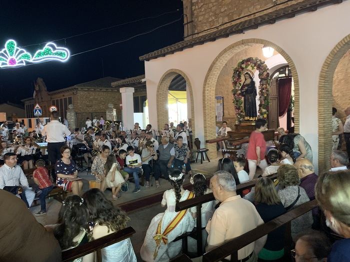 Multitudinaria celebración de las Fiestas en honor Santa Rita en Mota del Cuervo
