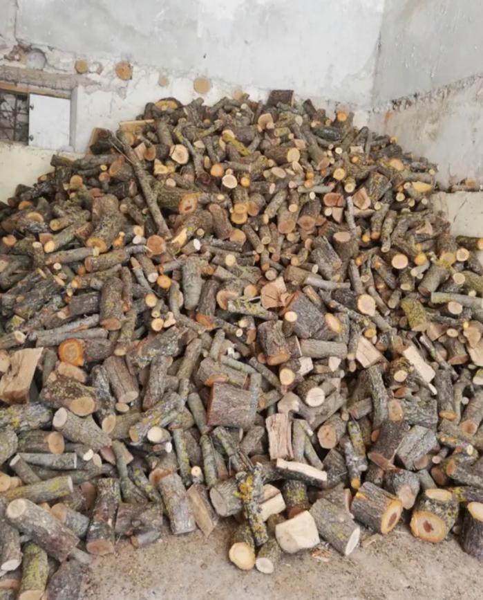 El Ayuntamiento ha abierto ya la convocatoria para la concesión de leña para calefacción a familias vulnerables