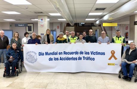Minuto de silencio en las oficinas de la DGT de Cuenca por los fallecidos en los accidente de tráfico