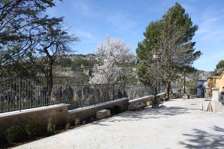 Concluye la construcción del vallado perimetral en el Cementerio de San Isidro