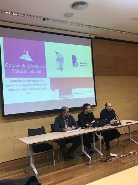 Docentes, universitarios y especialistas participan en la jornada ‘Literatura Popular de Tradición Infantil y bibliotecas del siglo XXI’