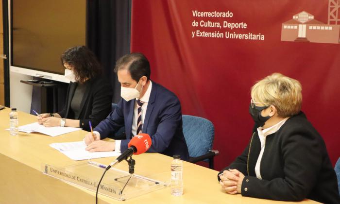 Thales becará a 5 estudiantes del Máster de Ingeniería de Telecomunicación de la UCLM